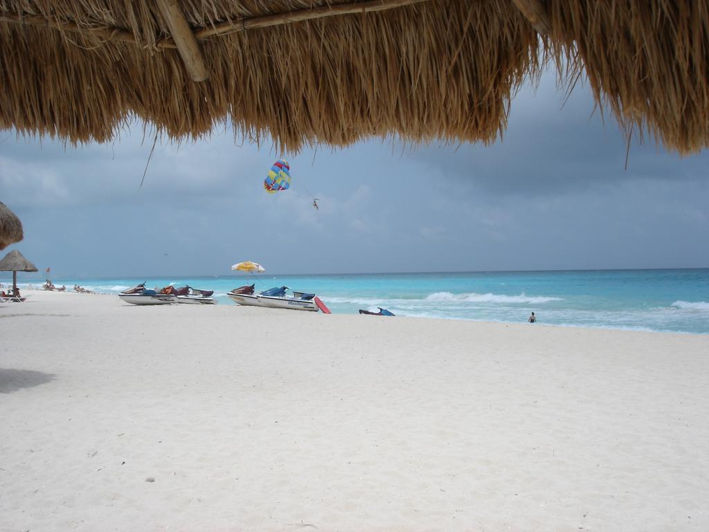 Cancun Beach Aparthotel Brisas الغرفة الصورة